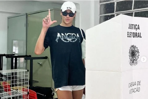 Pabllo Vittar critica a direita e dispara: ‘Não quero nenhum no meus shows’.