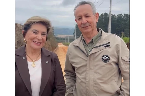Elizabeth anuncia asfalto de 5 km até o Buraco do Padre 