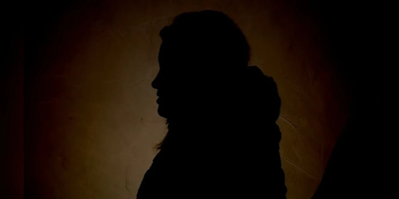 Assessora de vereador é exonerada após foto íntima vazar na internet