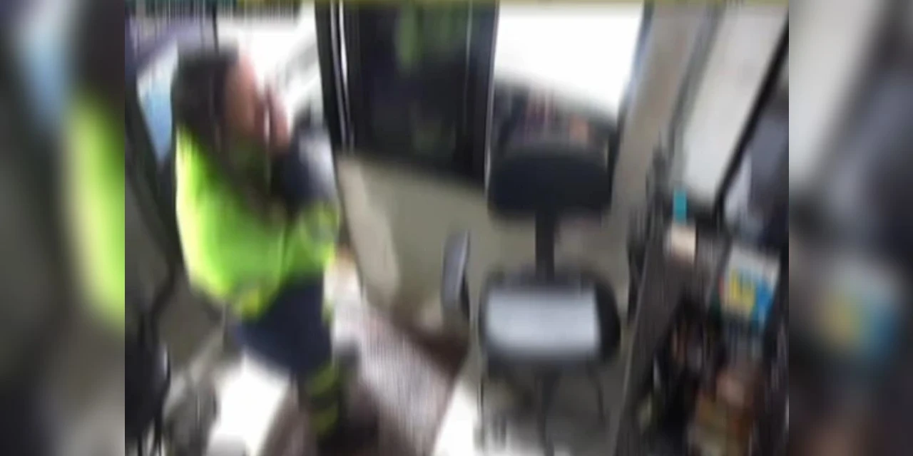 VÍDEO: Homem mostra órgão genital para atendentes de pedágio no Paraná 