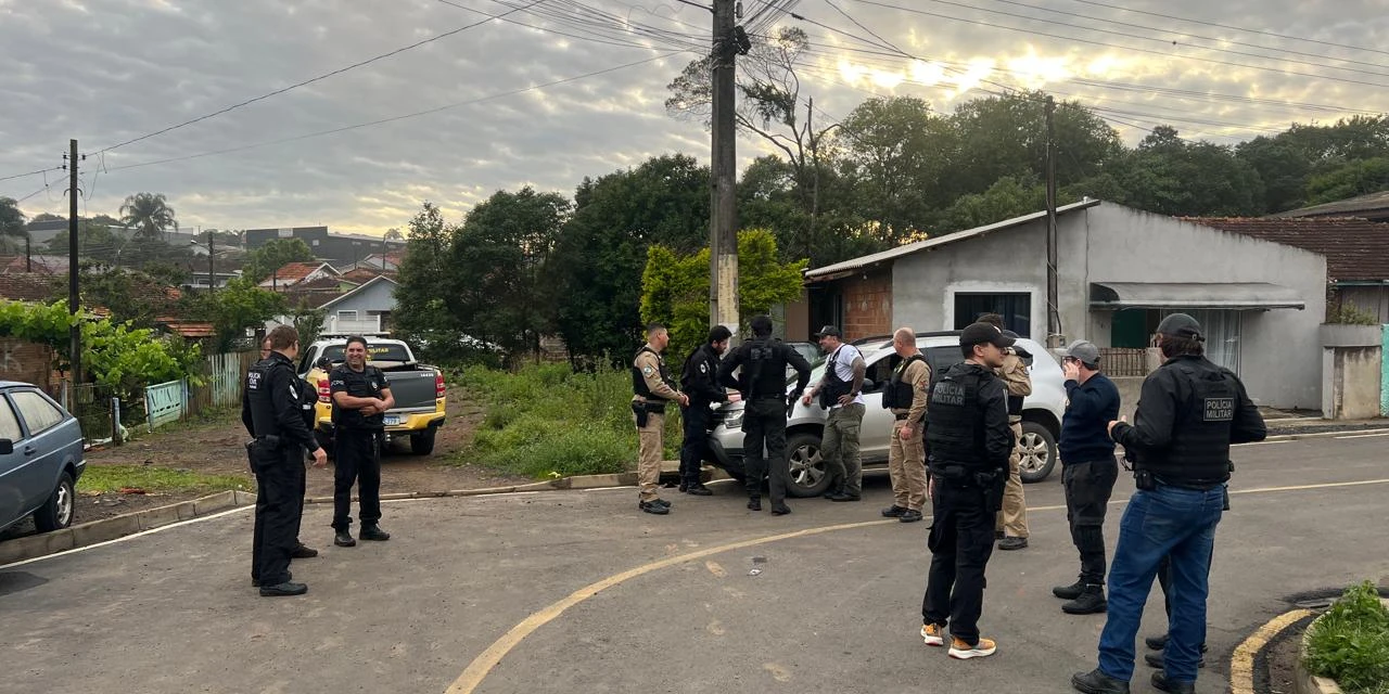 Policia deflagra operação e mira o tráfico de drogas, em Teixeira Soares  