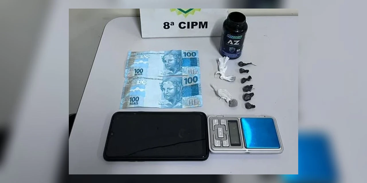 Homem engole pedra de crack durante abordagem e acaba preso 