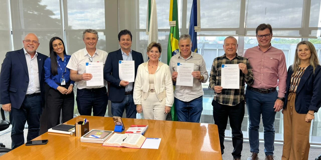 Prefeitura repassa em definitivo   terrenos do Distrito Industrial 