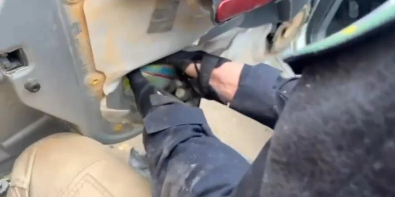 PRF apreende mais de 8 quilos de crack escondidos em veículo na BR-277, em Guarapuava 