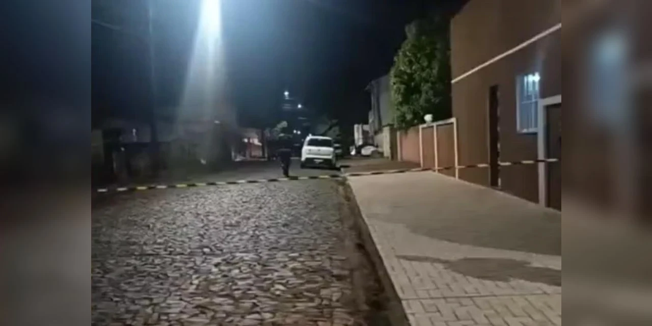 Pai faz filho de 5 anos refém, e morre baleado, após ameaça-lo de morte, diz PM