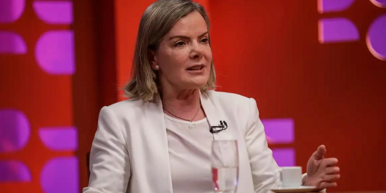 Governo é contra equiparar facções ao terrorismo, diz Gleisi Hoffmann