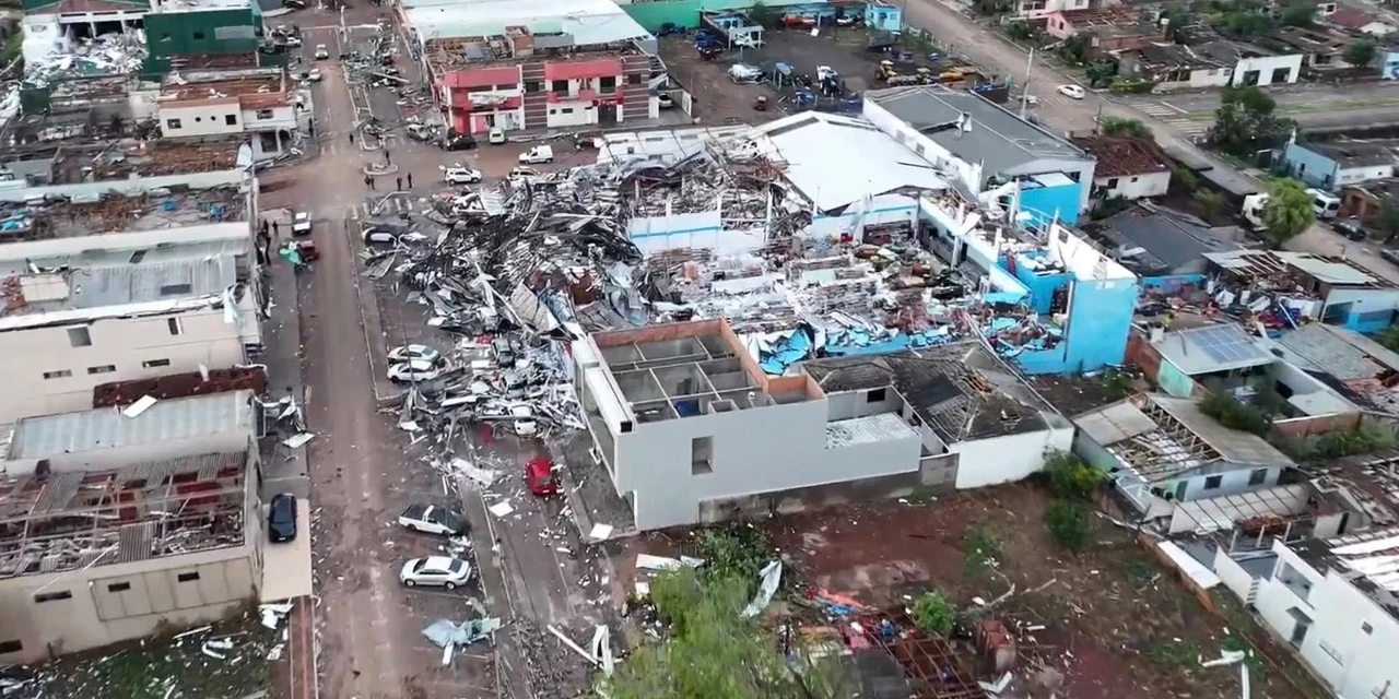 Município de Rio Bonito do Iguaçu foi atingido por um tornado F3 com ventos de até 250 Km/h