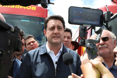 Estado propõe lei com auxílio de R$ 50 mil por família para agilizar ajuda a cidades atingidas por tornado