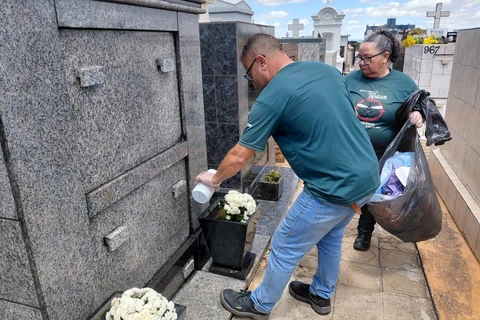 Prefeitura realiza ‘força-tarefa’ de combate à dengue nos cemitérios de Ponta Grossa