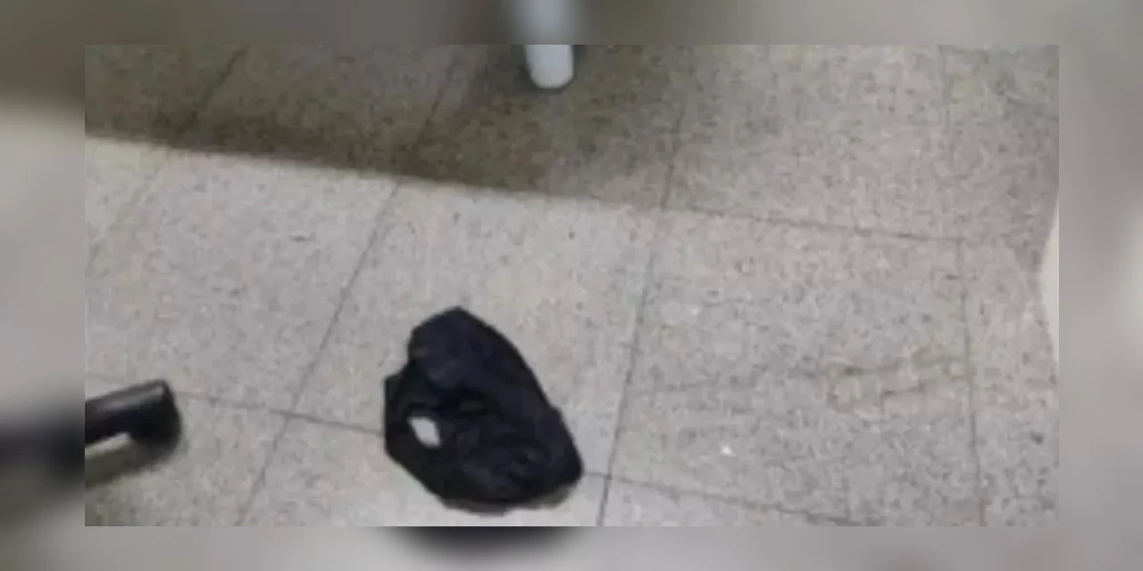 Tribunal abre investigação após calcinha ser encontrada em sala de audiências