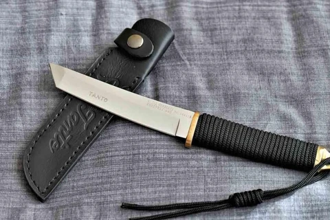 Filho mata o pai com canivete ao defender a mãe em balneário Camboriú  