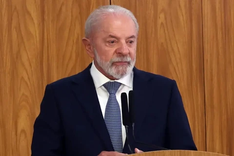 Lula comenta prisão de Jair Bolsonaro: "Lição de democracia”