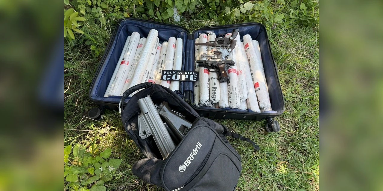 Polícia apreende 30 quilos de explosivos e fuzis em Piraquara; armamento seria usado para libertar presos e assaltar bancos