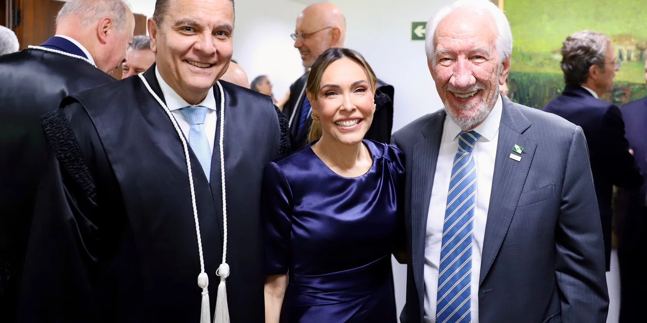 Ex-procuradora-geral do Estado toma posse como desembargadora no TJPR