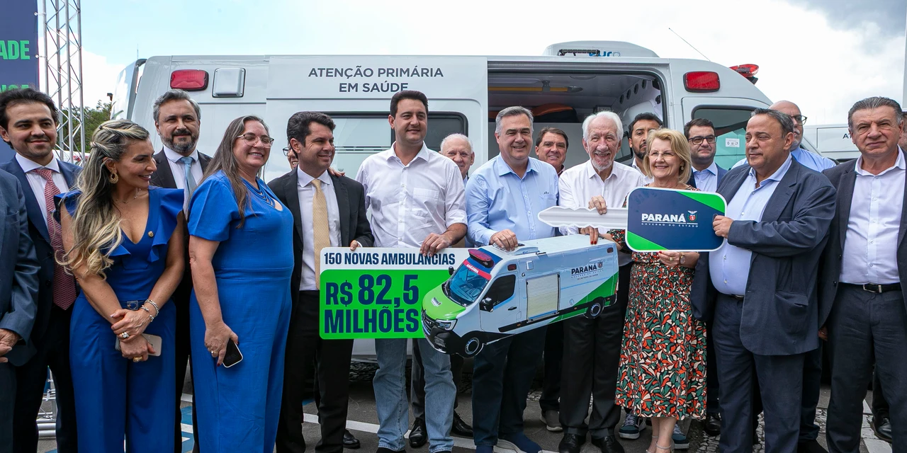 Governador entrega 150 ambulâncias com UTIs para todas as regiões do Paraná