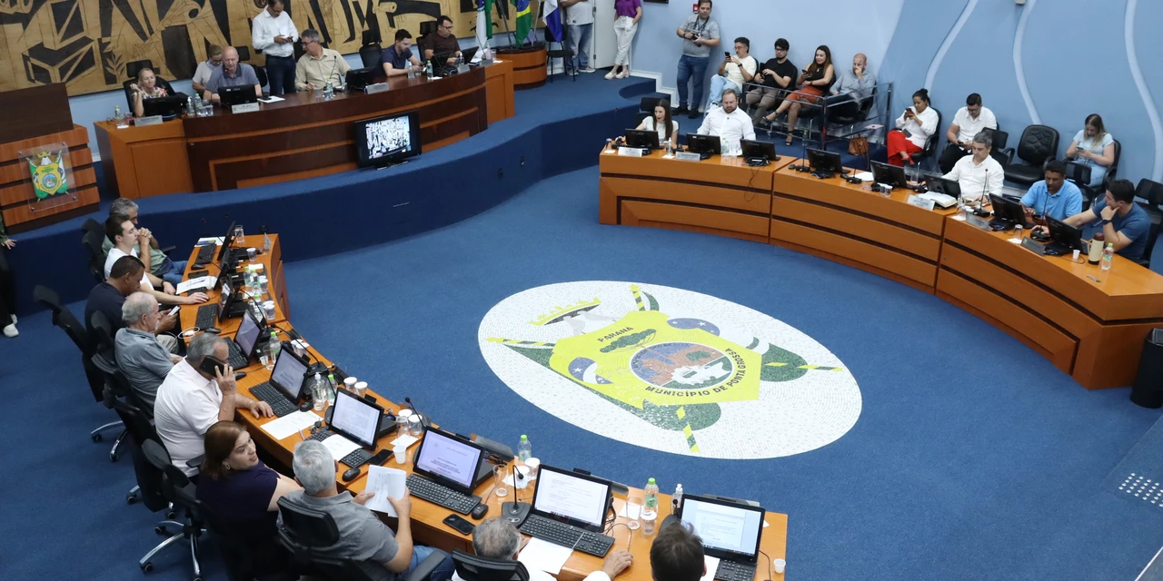 Vereadores aprovam orçamento da Prefeitura de PG para 2026 com estimativa de R$ 2 bi
