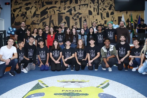 Cerimônia marca encerramento de atividades do Câmara Jovem 2025