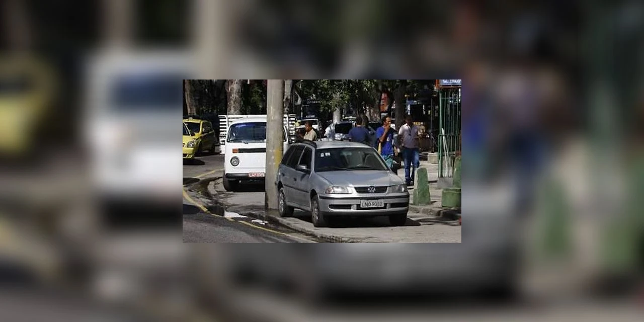Idosa esquece que saiu com carro e registra furto, no PR
