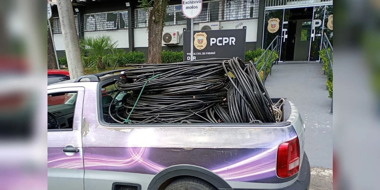 PCPR prende homem por receptação e localiza 1 tonelada de cabos de telefonia