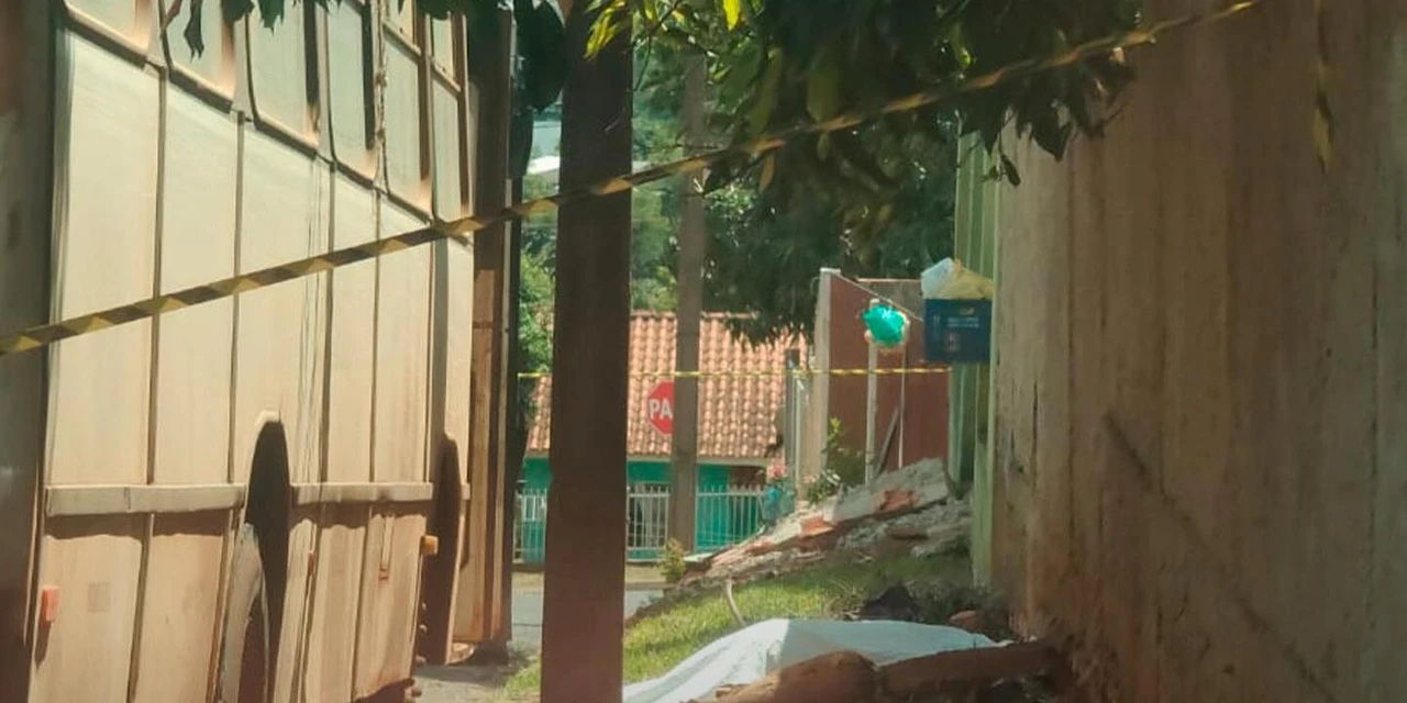 Homem é morto a facadas em Candido de Abreu