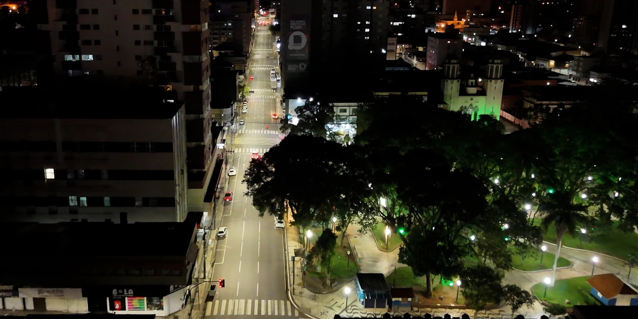 Lâmpadas de tecnologia LED já iluminam 70% de Ponta Grossa
