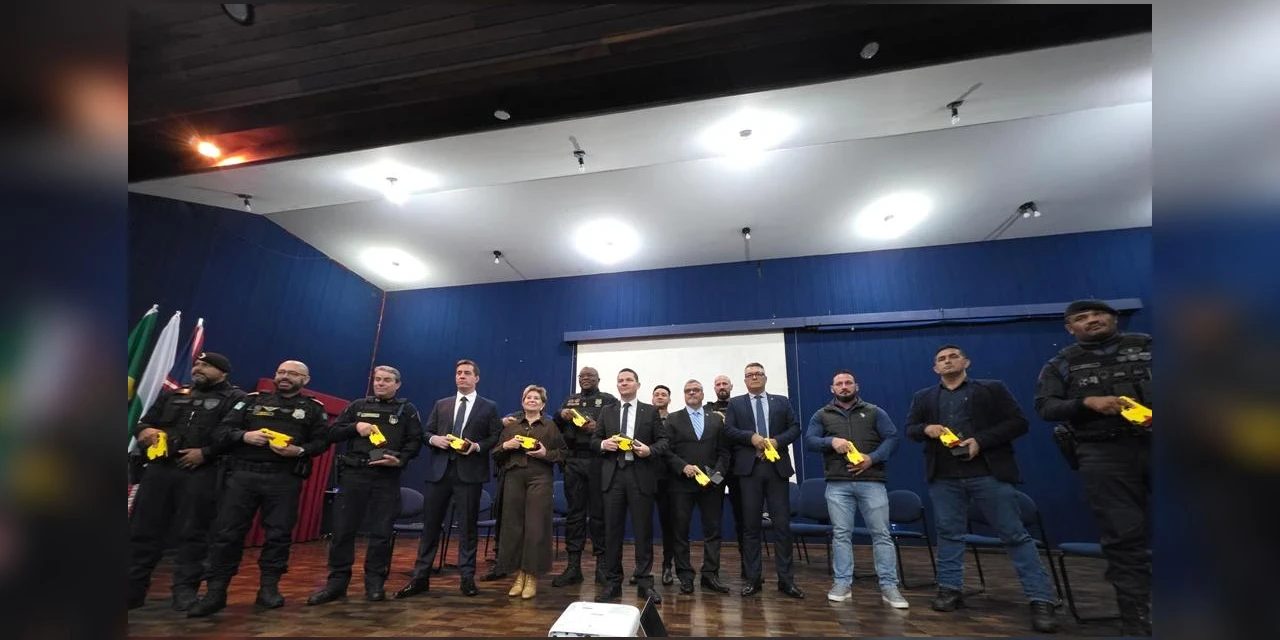 Elizabeth assina termo de adesão ao "Programa Município Mais Seguro" e garante novos investimentos para a Guarda Municipal