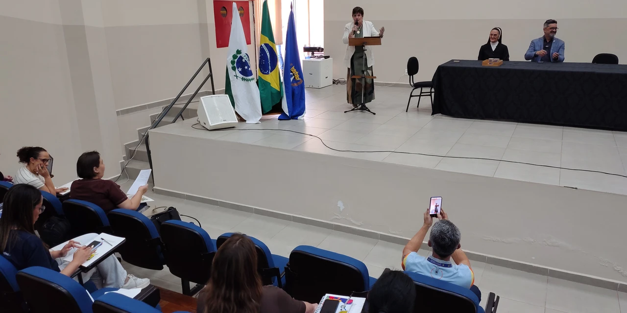 Prefeitura reúne Fórum Municipal e fomenta debate sobre políticas públicas na Educação