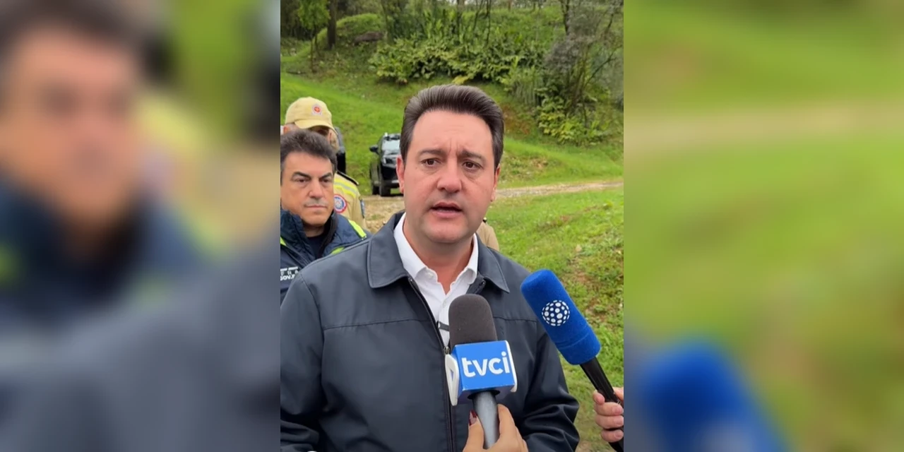 Ratinho Jr visita áreas atingidas pelas fortes chuvas do final de semana no Paraná