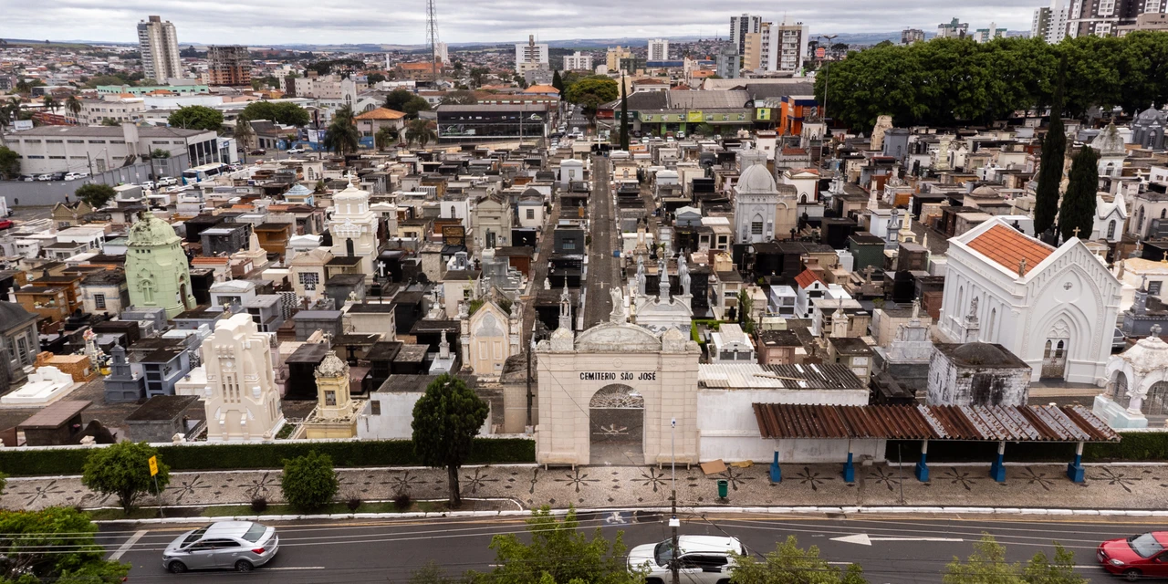 Prefeitura informa prazos para serviços nos túmulos antes do Dia de Finados