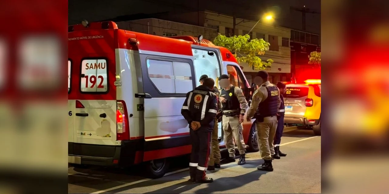 Mulher se envolve em briga de bar para tentar separar dois homens, porém acaba agredida e perde dois dentes